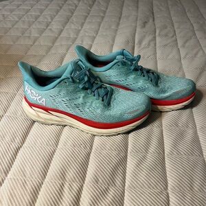 Women’s Hoka Clifton 8